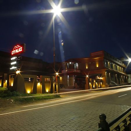 Hotel City Palace Ooty Ngoại thất bức ảnh