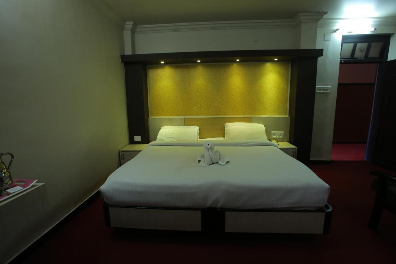 Hotel City Palace Ooty Ngoại thất bức ảnh