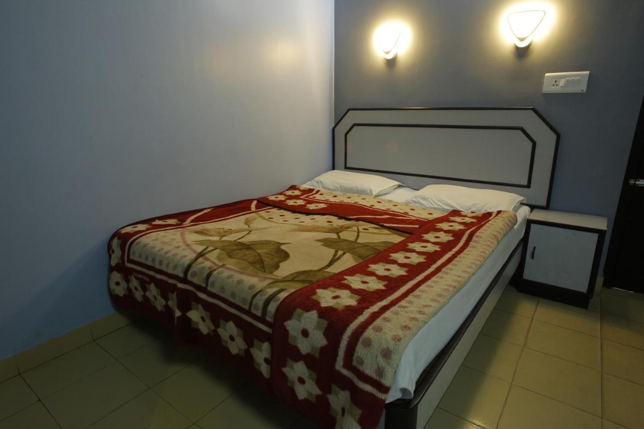 Hotel City Palace Ooty Ngoại thất bức ảnh