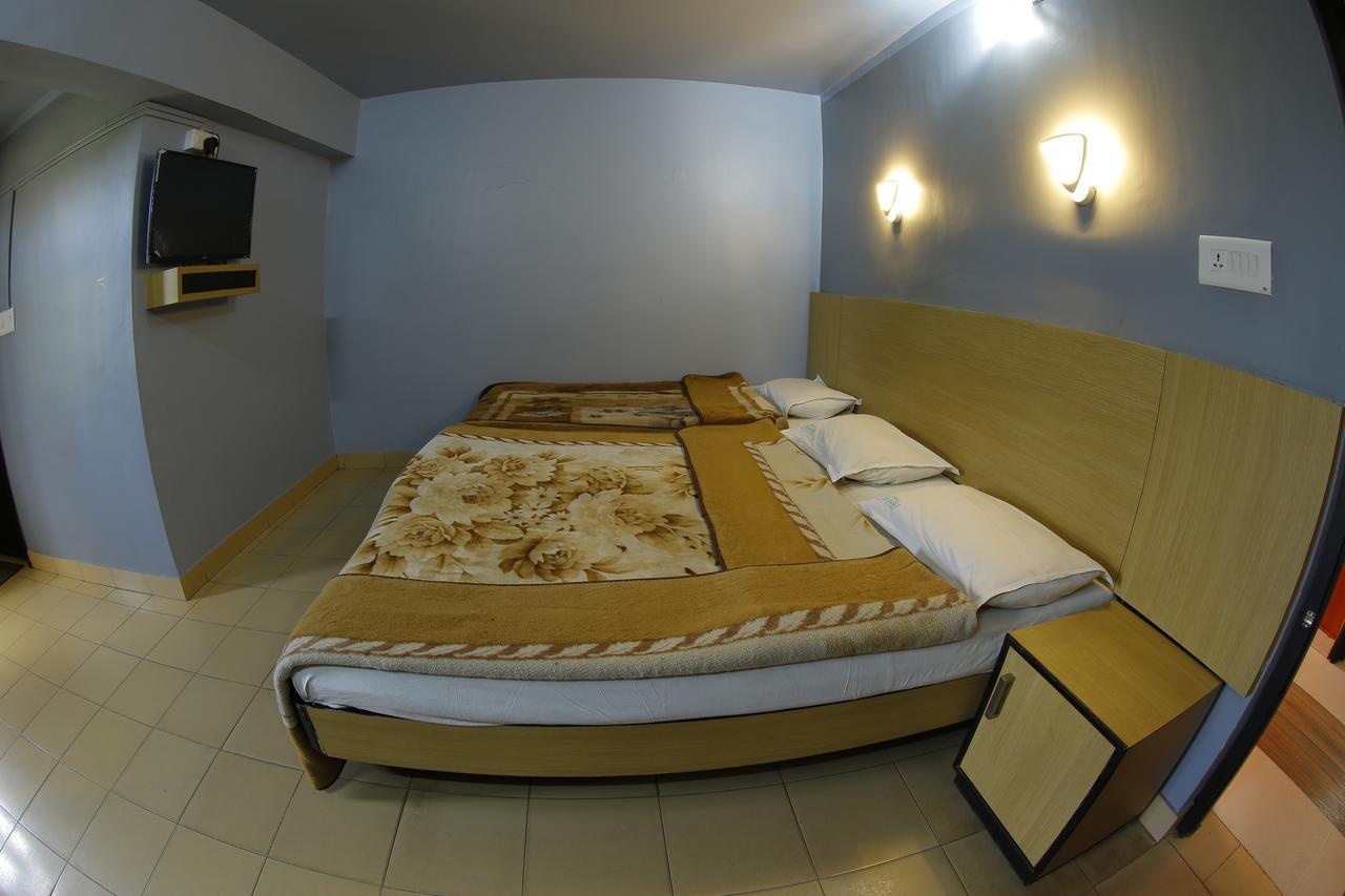 Hotel City Palace Ooty Ngoại thất bức ảnh